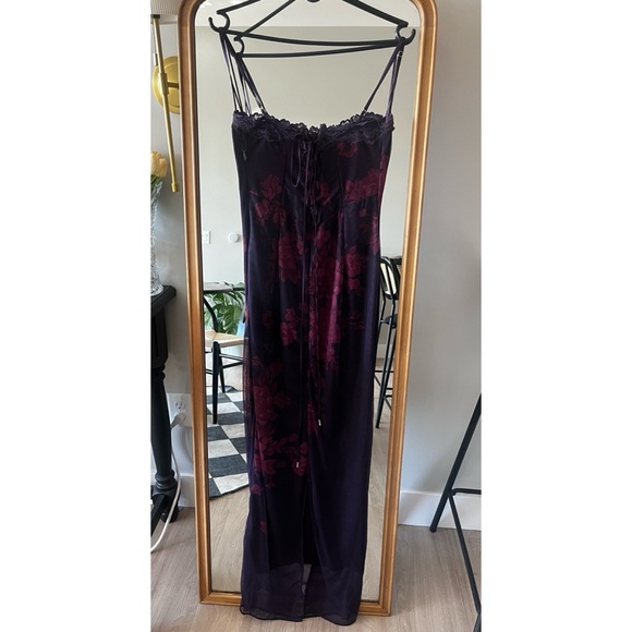 House of CB Aiza Grape Floral Print Maxi Dress - Picture 7 of 9